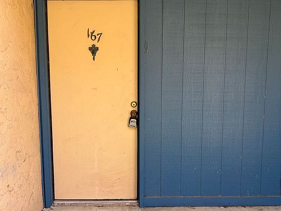 2nd image of 2811 SW Archer Rd APT T167
