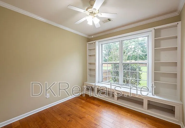 804 Araya Ct — Photo 12