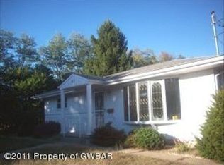 65 Chestnut St, Plymouth, PA 18651