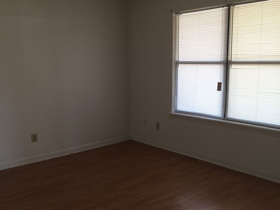 1st image of 1642 Hillwood Dr APT I12