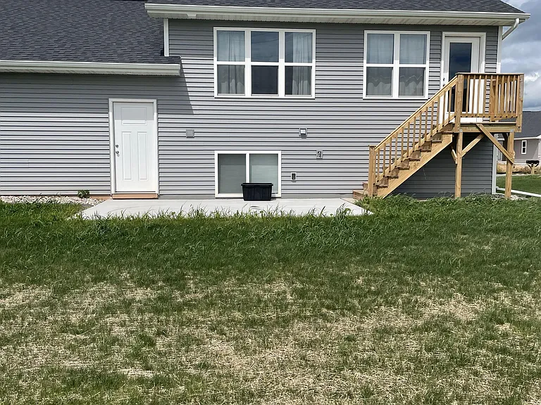 3653 E Rubyred Dr #1 — Photo 2