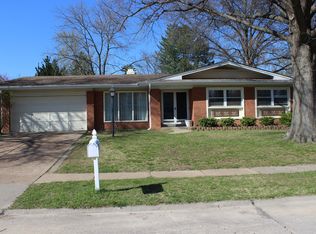 11291 Bristolwood Dr, Saint Louis, MO 63126