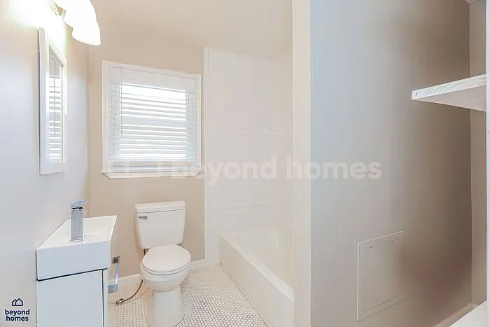 1028 Broadmoor Dr — Photo 24