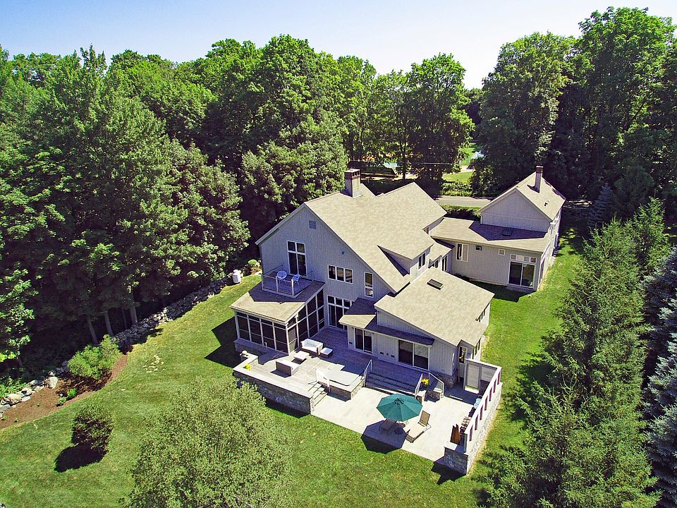 74 Prospect Ridge