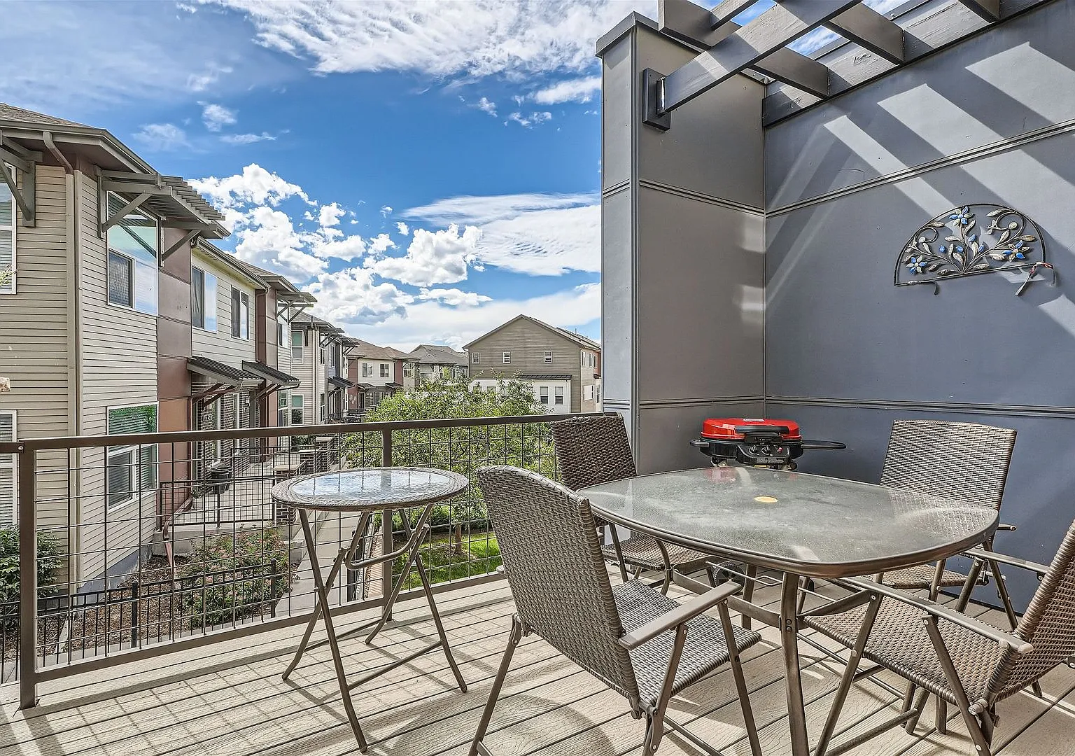 Modern 2 BDR Townhome in Broomfield — Photo 4