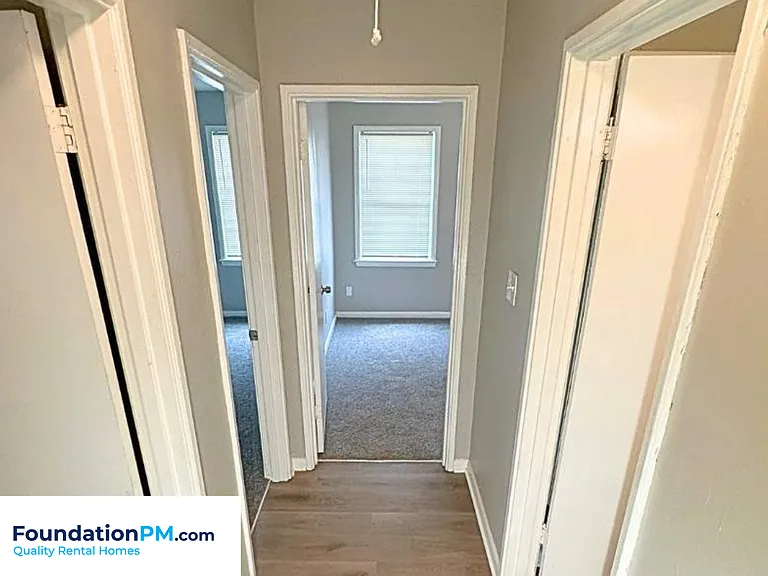 3276 Ashland St — Photo 7