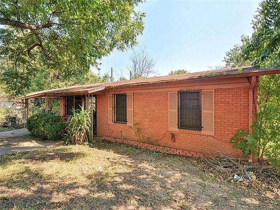 Good sized lot for expanding or enjoying a nice large yard.