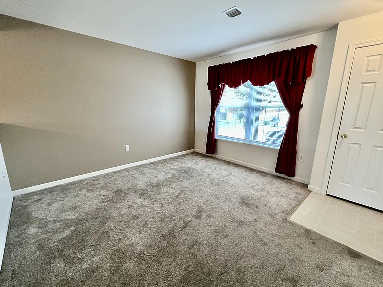 136 Hiddenwood Dr #1 — Photo 7