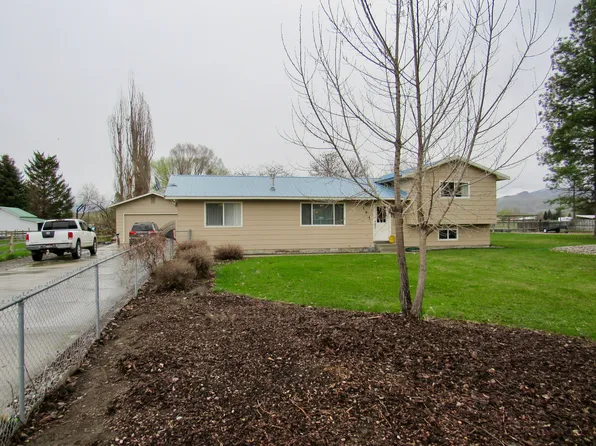 194 S Saint Charles Rd, Salmon, ID 83467