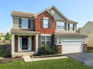 2612 Lundquist Dr, Aurora, IL 60503