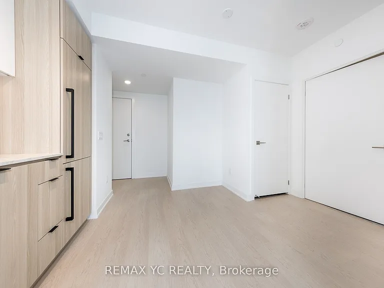 252 Church St #3001 — Photo 7
