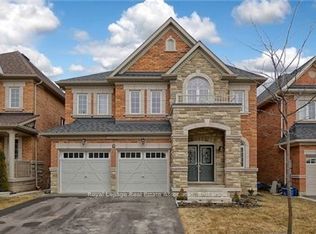 7 Lavallee Cres, Brampton, ON L6X 3A1