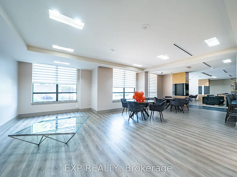 1060 Sheppard Ave W #1005 — Photo 29