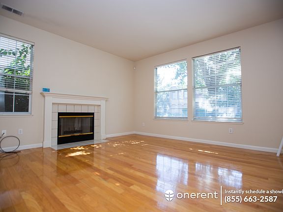 3rd image of 636 Villa Centre Way