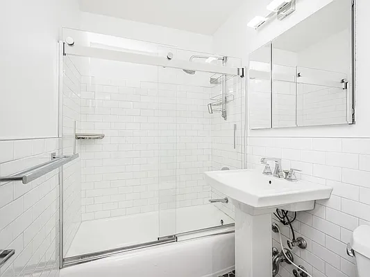 Sold by Re/Max In The City | media 10