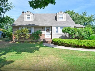 2866 Court St, Bellmore, NY, 11710