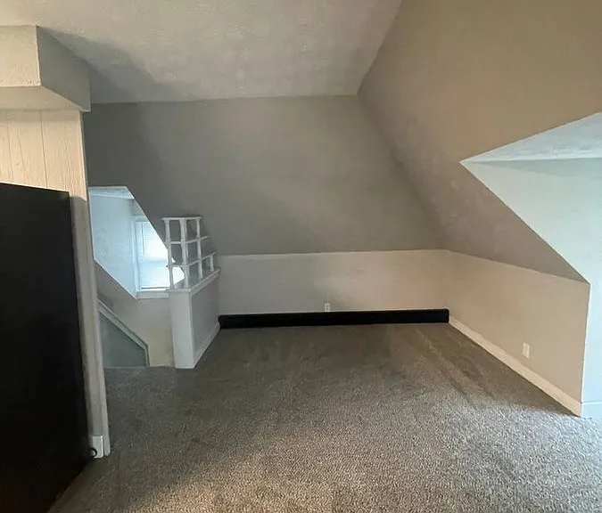 2135 Summit St #C — Photo 13
