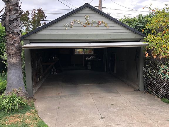 4th image of 4881 8th Ave