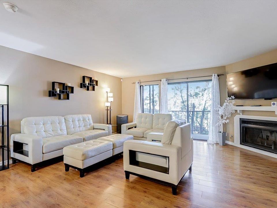 1st image of 461 Northlake Dr APT 52
