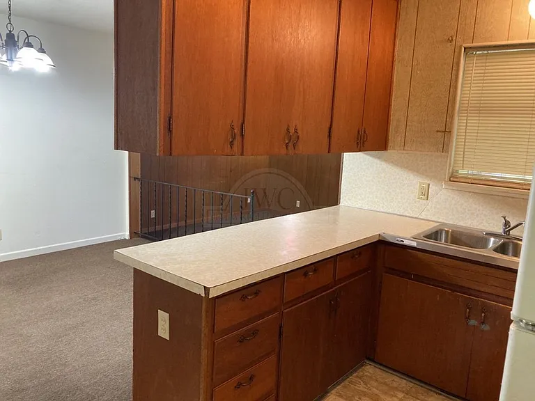 310 Prather Dr — Photo 10