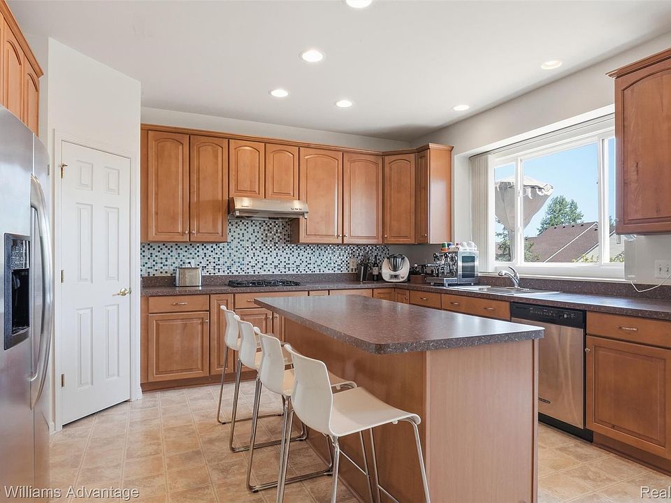 17012 Algonquin Dr, photo 17