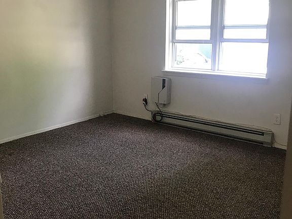 3rd image of 28 Cranford St #2A