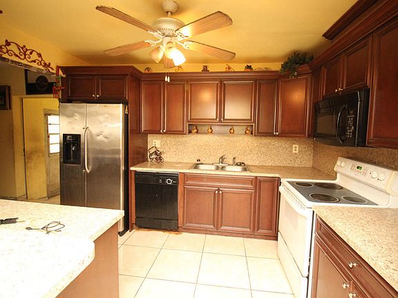 4th image of 2230 NW 32nd Ter