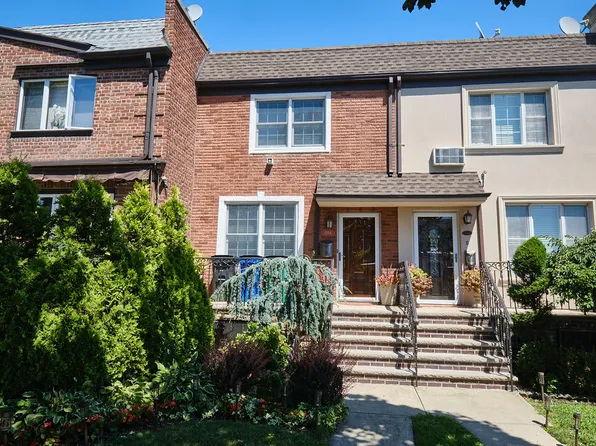 1594 Independence Avenue image 2 of 26