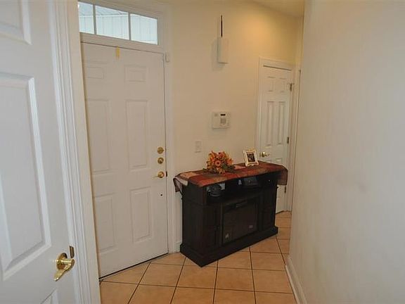 3rd image of 5056 Glenbrook Dr APT 201