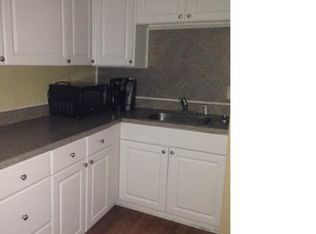 4 E Cedar St, Newington, CT 06111