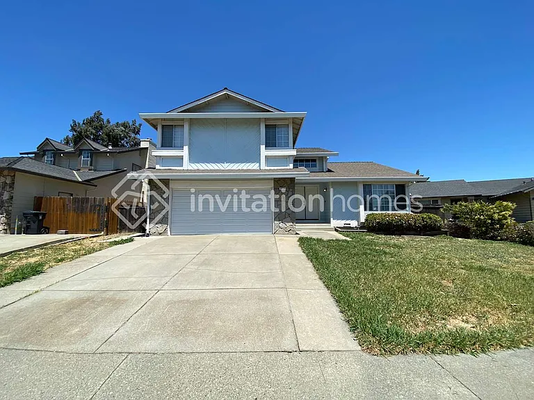 4886 Birkdale Cir — Photo 1