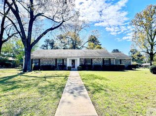 11 Regency Dr, Texarkana, AR 71854