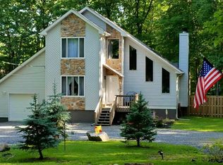 100 Sunview Cir, Lehighton, PA 18235