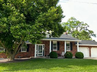 3141 Golf Dr, Quincy, IL 62301