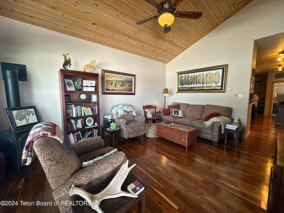 3rd image of 307 Cedar Springs Dr #10-16