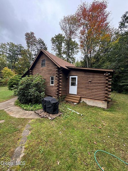 3rd image of 137 Gurn Springs Road