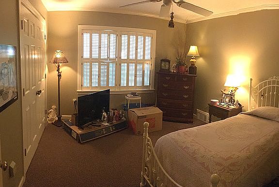 5th image of 8295 Pine Valley Ln