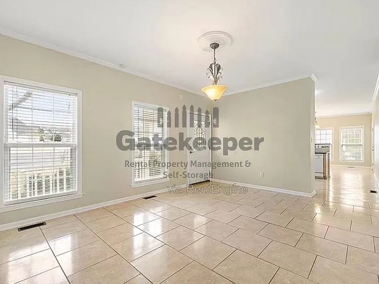 408 Saint Dunstans Ct — Photo 20
