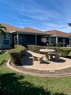 3 bed, 2.0 bath, 1899 sqft, $2,100 — Photo 4
