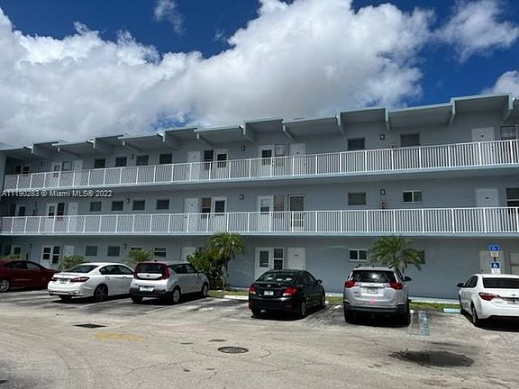 2nd image of 2309 Park Ln APT 303