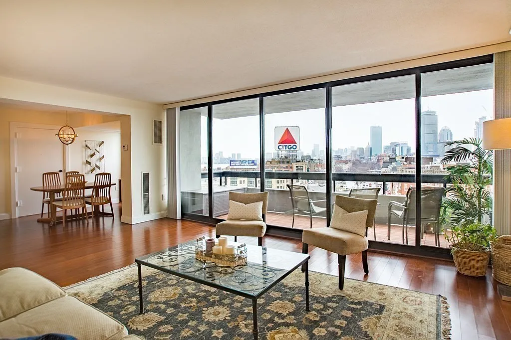 2 bed, 2.0 bath, 1255 sqft, $5,300 — Photo 1