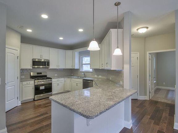 2nd image of 271 Bellingdon Dr Lot 52