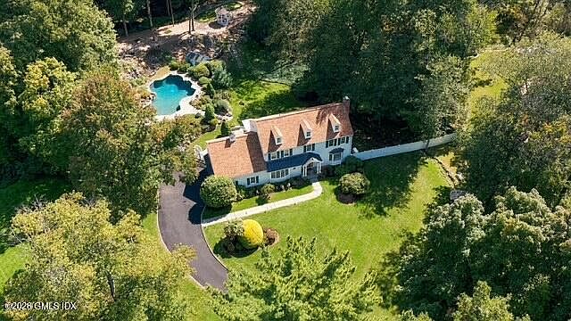 1st image of 50 Londonderry Dr
