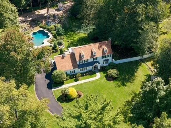 50 Londonderry Dr, Greenwich, CT 06830