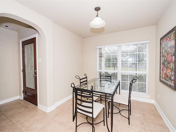 3rd image of 30051 Birchcreek Ln