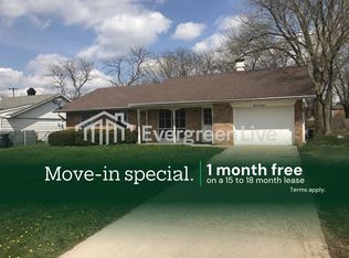 707 Sunset Blvd, Greenwood, IN 46142