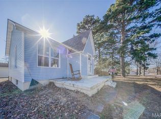 114 Cartall St, Saint James, MO 65559