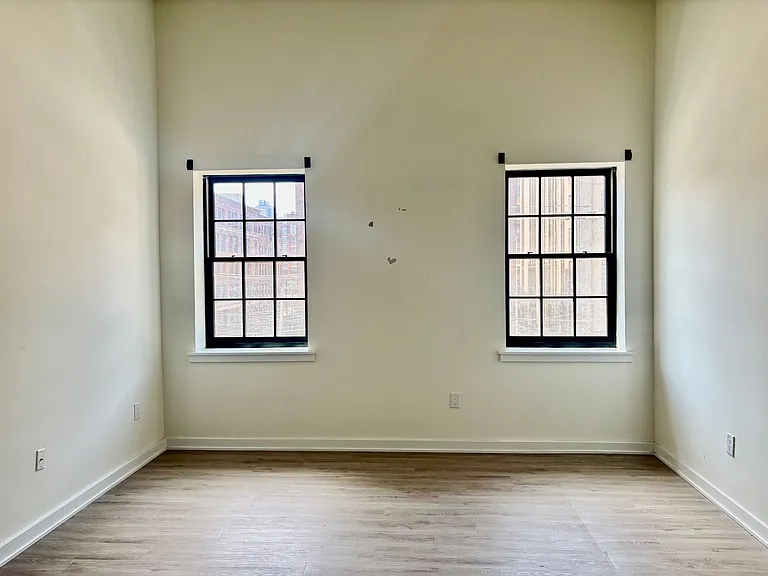 Freedom Lofts — Photo 6