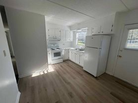 Pine Ridge Apartments at Shalimar