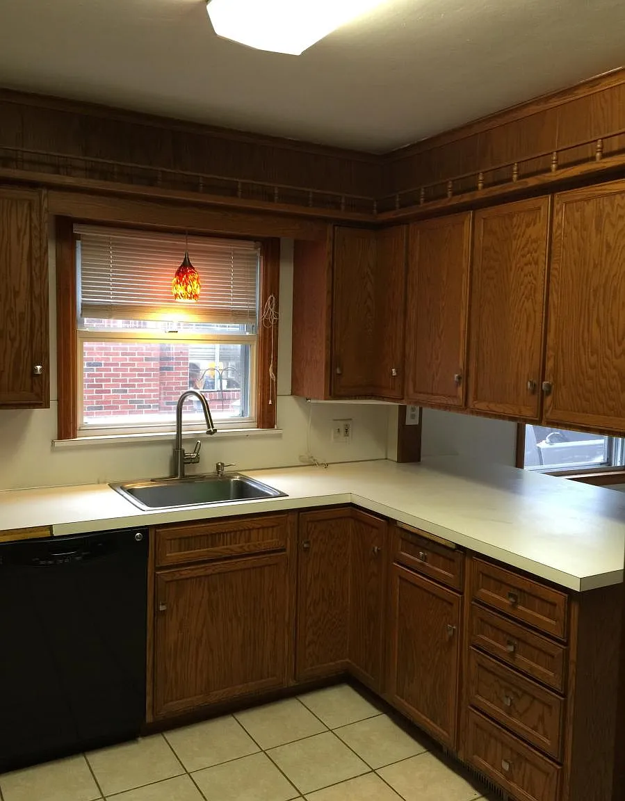 3 bed, 1400 sqft, $1,800 — Photo 2